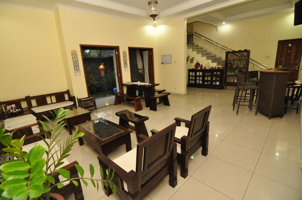 Omah Semar Homestay Yogyakarta Extérieur photo
